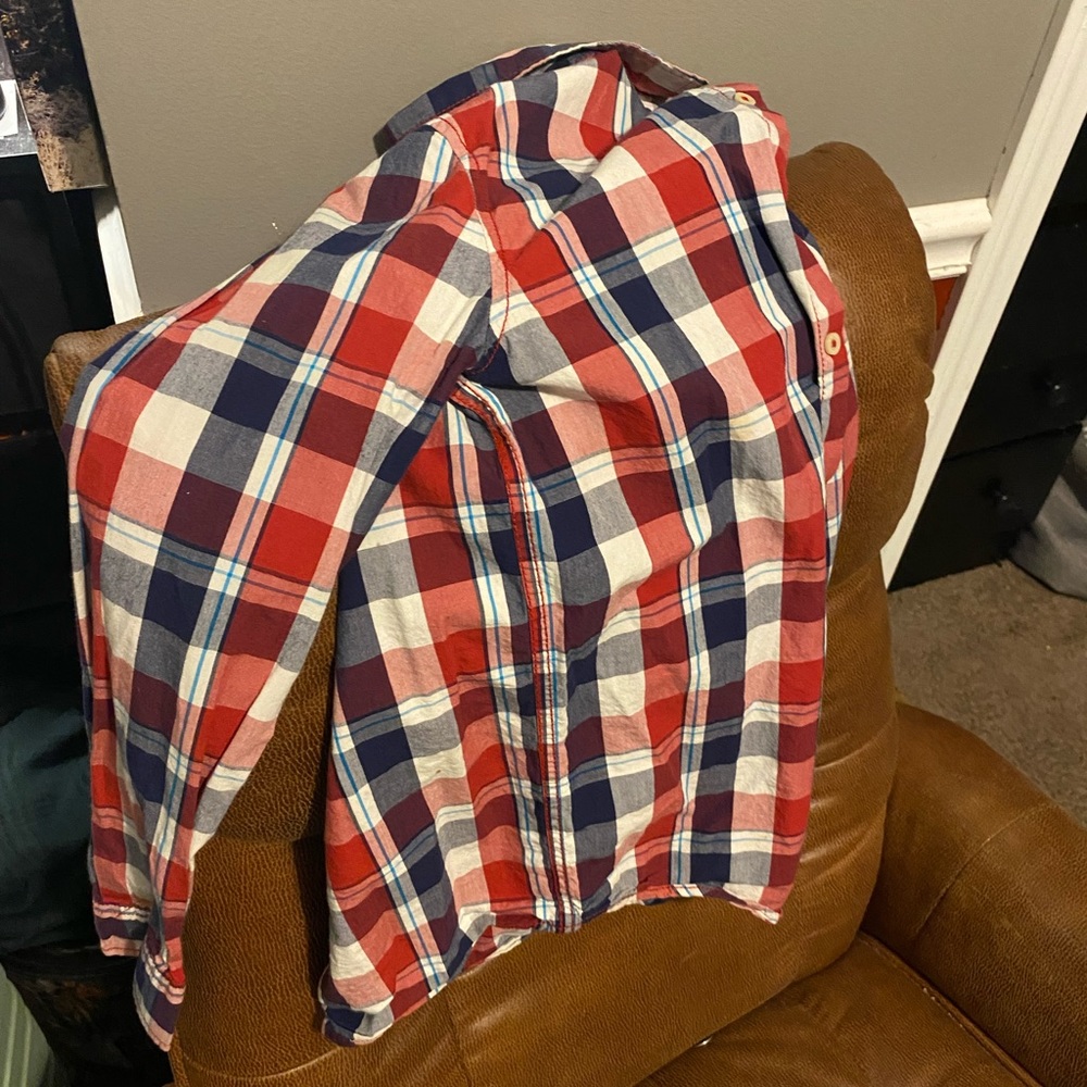 Great flannel button up shirt